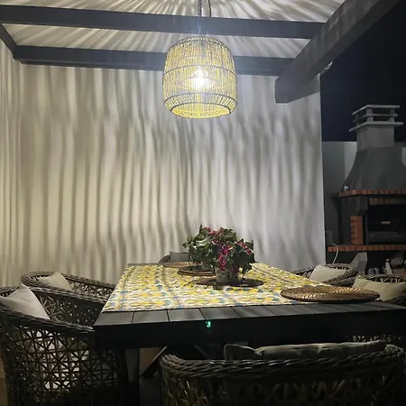 Casa Cecilia Βίλα *