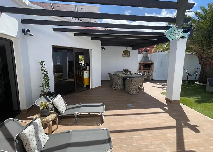 Casa Cecilia Vila La Oliva